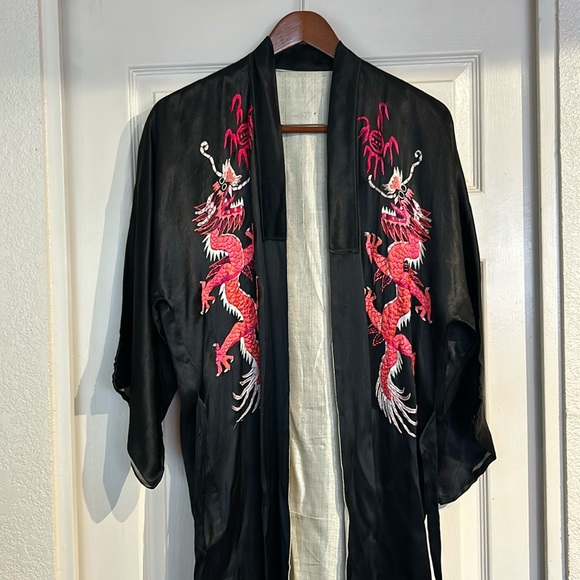 Black Satin Embroidered Chinese Dragon Robe *Amazing* - Unisex. - Picture 2 of 14
